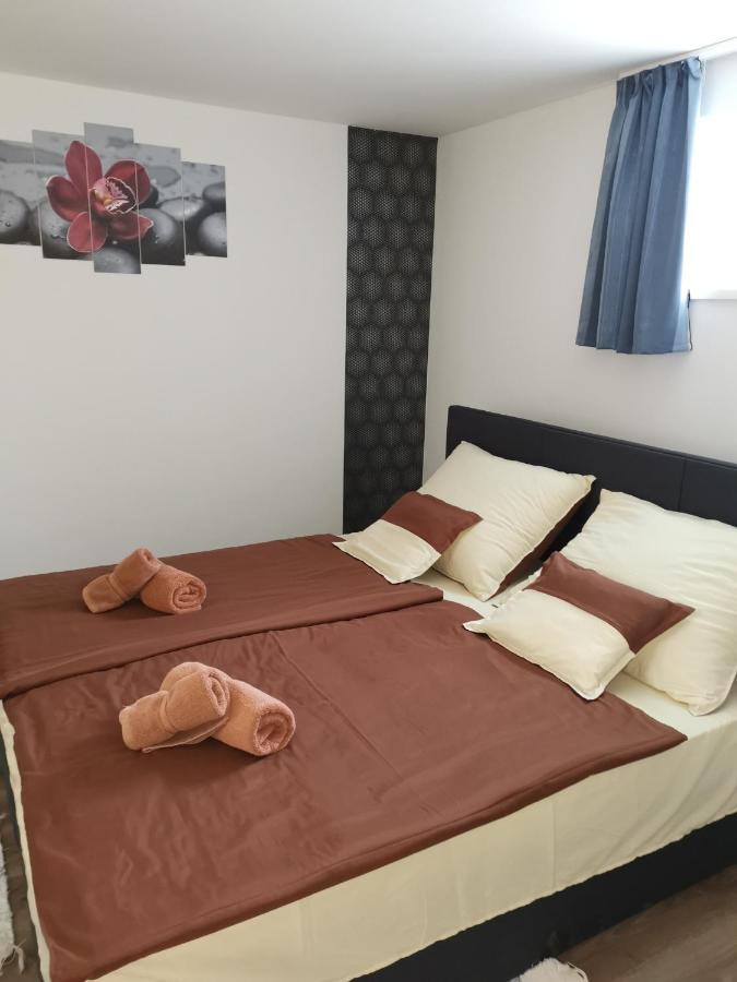 Lili Apartman Harkany Exterior photo
