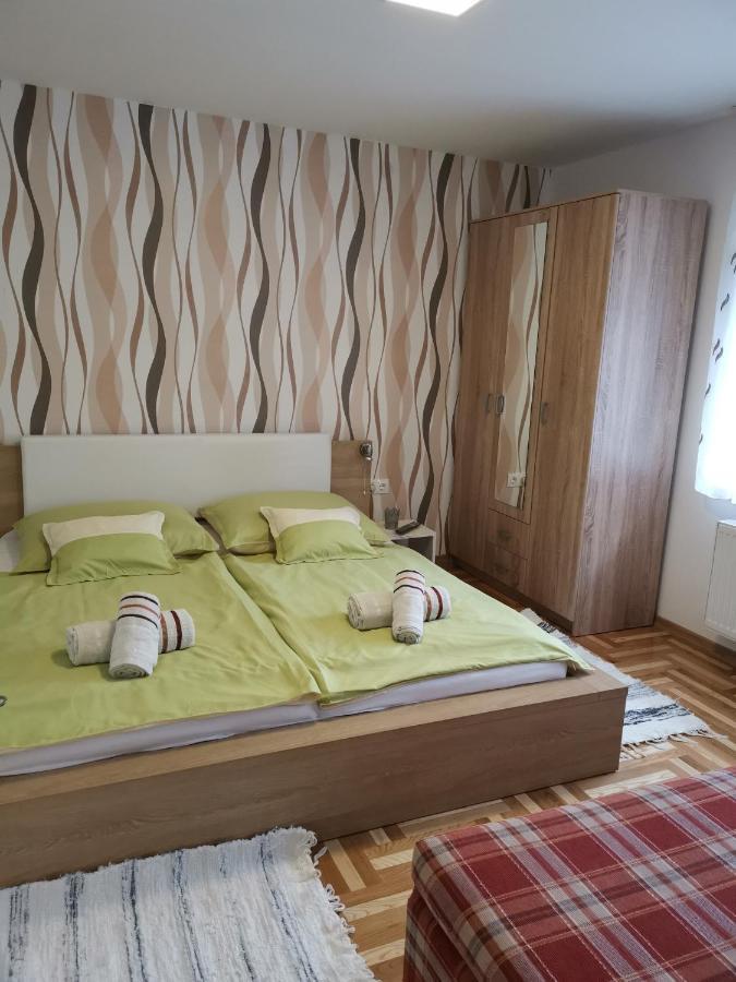 Lili Apartman Harkany Exterior photo