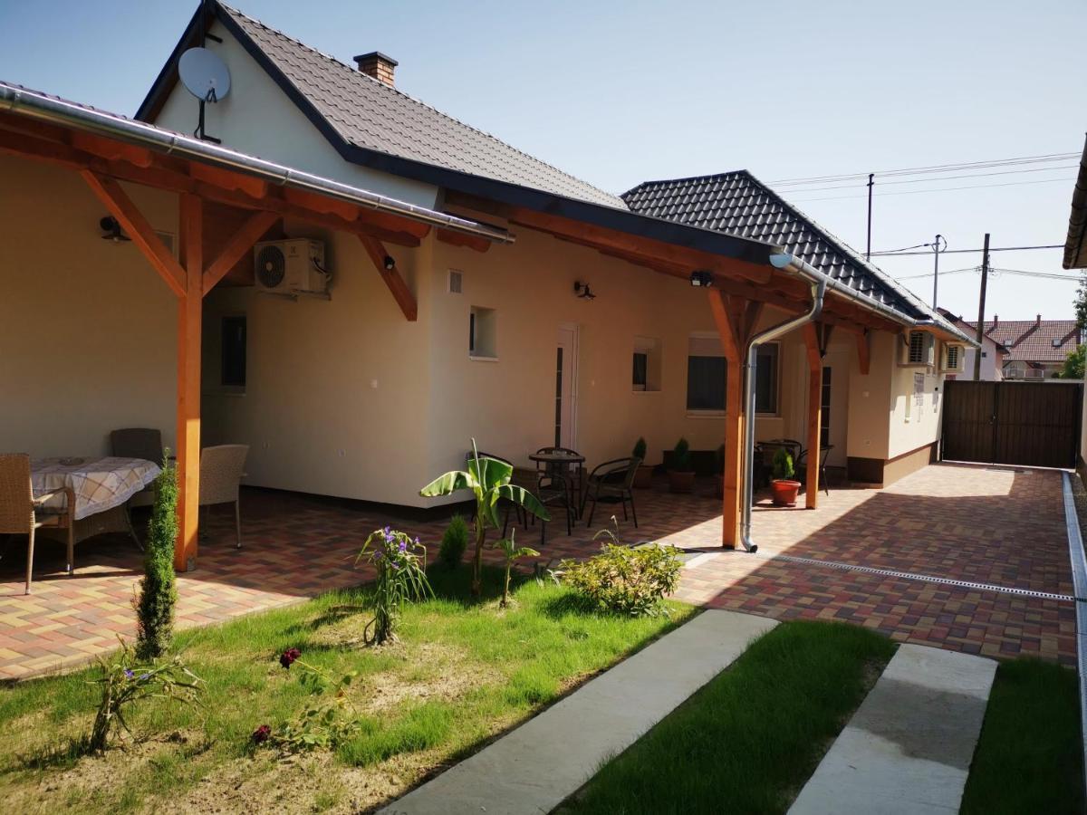 Lili Apartman Harkany Exterior photo