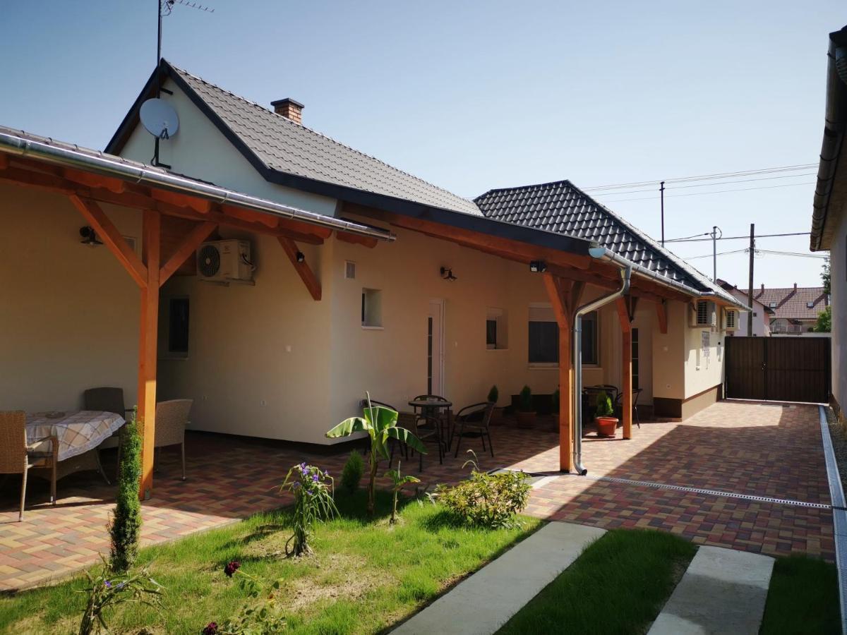 Lili Apartman Harkany Exterior photo